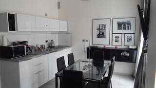 Апартаменты CityAparts-Private Apt. Rynek 2 Bedrooms (Self Check-in) Вроцлав-0